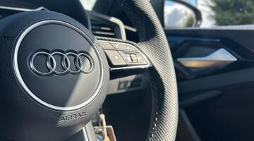 2025 Audi 1.0 TFSI 30 S line Sportback Euro 6 5-door (Green) - Image: 38