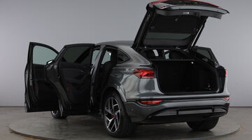 2025 Audi 100kWh S Edition 1 Sportback Auto quattro 5-door (Grey) - Image: 11