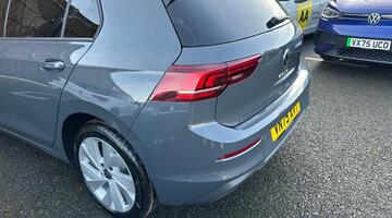 2025 Volkswagen ETSI MHEV Match DSG Euro 6 5-door (Grey) - Image: 37