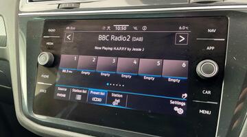 2023 Volkswagen TSI R-Line Edition DSG Euro 6 5-door (Grey) - Image: 14