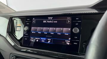 2022 Volkswagen 1.0 TSI Life Euro 6 5-door (Black) - Image: 7