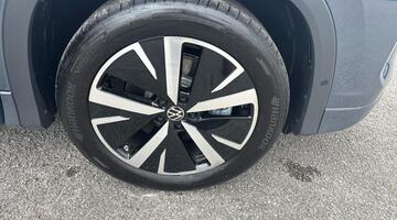 2025 Volkswagen ETSI MHEV Elegance DSG Euro 6 5-door (Grey) - Image: 12