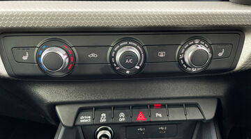 2025 Audi TFSI 35 S line Sportback S Tronic Euro 6 5-door (White) - Image: 17