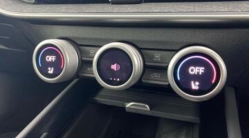 2025 Škoda 2.0 TDI SE L DSG Euro 6 5-door (Yellow) - Image: 26