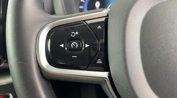 2024 Volvo 2.0 B5 MHEV Plus Auto Euro 6 5-door (Black) - Image: 23