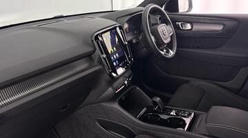 2024 Volvo 2.0 B3 MHEV Plus DCT Auto Euro 6 5-door (White) - Image: 2