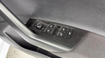 2019 Volkswagen 1.0 EVO SE Euro 6 5-door (Silver) - Image: 24