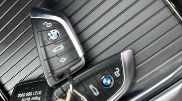 2022 BMW 2.0 30e 12kWh M Sport Auto xDrive Euro 6 5-door (Grey) - Image: 48