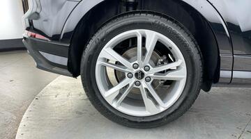 2025 Audi TFSI CoD 35 S line S Tronic Euro 6 5-door (Black) - Image: 27