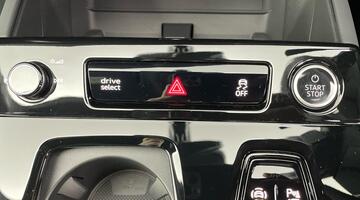 2025 Audi 100kWh S line Auto quattro 5-door (Black) - Image: 7