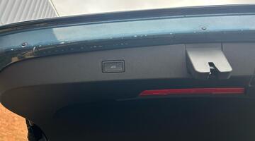 2025 Volkswagen TSI eHybrid 19.7kWh R-Line Edition DSG Euro 6 5-door (Blue) - Image: 23