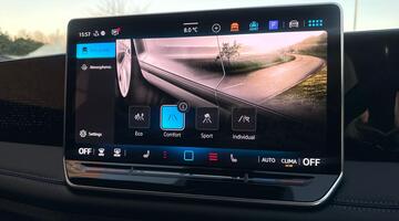 2025 Volkswagen ETSI MHEV R-Line DSG Euro 6 5-door (Blue) - Image: 46