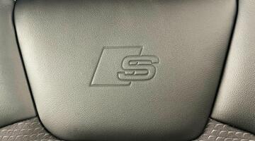 2023 Audi 2.0 TDI 40 S line S Tronic quattro Euro 6 5-door (Grey) - Image: 40