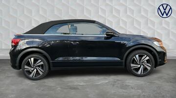 2025 Volkswagen TSI R-Line DSG 2WD Euro 6 2-door (Black) - Image: 4