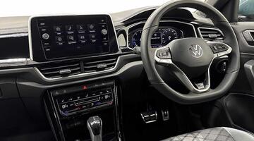 2025 Volkswagen 2.0 TDI R-Line DSG Euro 6 5-door (Blue) - Image: 2