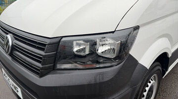 2025 Volkswagen 2.0 TDI CR30 Commerce FWD MWB High Roof Euro 6 5-door (White) - Image: 11