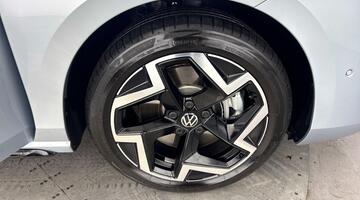 2025 Volkswagen TSI eHybrid 19.7kWh R-Line DSG Euro 6 5-door (Silver) - Image: 5