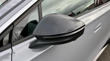 2025 Volkswagen Pro 77kWh Match Plus Fastback Auto 5-door (Grey) - Image: 32