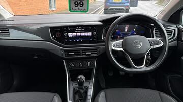 2025 Volkswagen 1.0 TSI Match Euro 6 5-door (Silver) - Image: 8