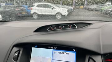 2018 Ford 2.0 TDCi ST-3 Euro 6 5-door (Black) - Image: 40