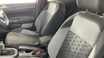 2022 Volkswagen 1.0 TSI R-Line DSG Euro 6 5-door (Red) - Image: 33