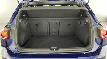 2024 Volkswagen 2.0 TDI R-Line DSG Euro 6 5-door (Blue) - Image: 31