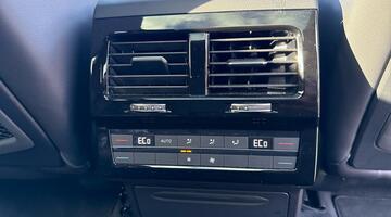 2025 Volkswagen 3.0 TDI V6 Black Edition Tiptronic 4Motion Euro 6 5-door (Red) - Image: 38