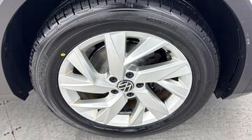 2021 Volkswagen TSI Life Euro 6 5-door (White) - Image: 5