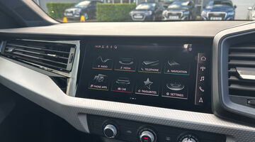 2022 Audi 1.0 TFSI 30 S line Sportback S Tronic Euro 6 5-door (Black) - Image: 7