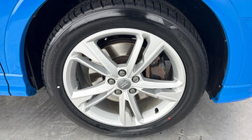 2019 Audi 2.0 TFSI 40 S line S Tronic quattro Euro 6 5-door (Blue) - Image: 5