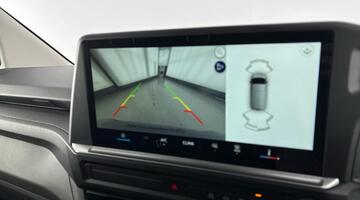 2025 Volkswagen 2.0 TDI T28 Commerce Plus FWD SWB Euro 6 5-door (White) - Image: 23