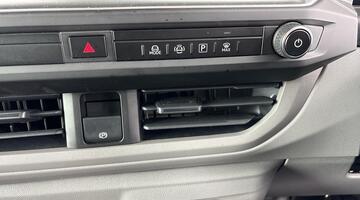 2025 Volkswagen 2.0 TDI T3Commerce Auto FWD SWB Euro 6 5-door (Grey) - Image: 14