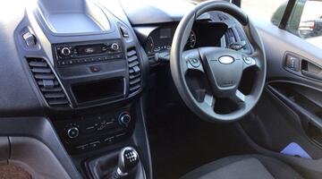 2021 Ford 200 EcoBlue Leader L1 Euro 6 5-door (White) - Image: 8