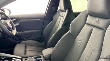 2025 Audi TFSI 35 Black Edition Sportback S Tronic Euro 6 5-door (Black) - Image: 36