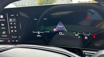 2025 Audi 2.0 TDI Launch Edition Plus S Tronic quattro Euro 6 5-door (Black) - Image: 27