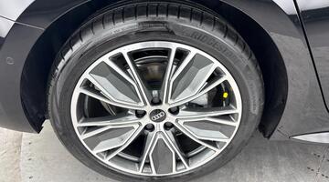 2025 Audi 2.0 TFSI S line Saloon S Tronic Euro 6 5-door (Black) - Image: 26