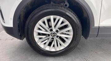 2022 Volkswagen TSI Life DSG Euro 6 5-door (White) - Image: 33