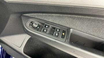 2023 Volkswagen TSI Life Euro 6 5-door (Blue) - Image: 24