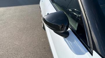 2025 Volvo Twin Performance 69kWh Ultra Auto 5-door (Blue) - Image: 28