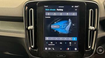 2022 Volvo 2.0 B4 MHEV Plus DCT Auto Euro 6 5-door (Silver) - Image: 38