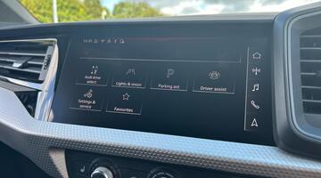 2025 Audi 1.0 TFSI 30 S line Sportback Euro 6 5-door (Green) - Image: 35