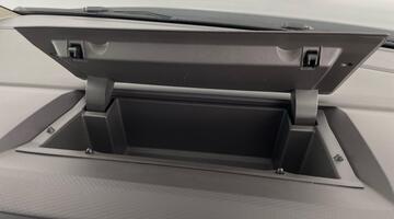 2024 Volkswagen 2.0 TSI Coast DSG Euro 6 4-door (Black) - Image: 16