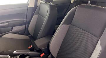 2025 Volkswagen 1.0 TSI Match DSG Euro 6 5-door (Silver) - Image: 32