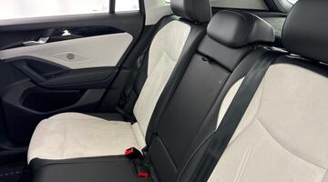 2025 Volkswagen ETSI MHEV Elegance DSG Euro 6 5-door (Green) - Image: 38