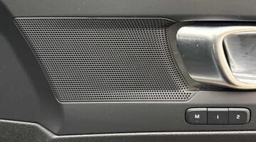 2024 Volvo 2.0 B3 MHEV Plus DCT Auto Euro 6 5-door (Blue) - Image: 26