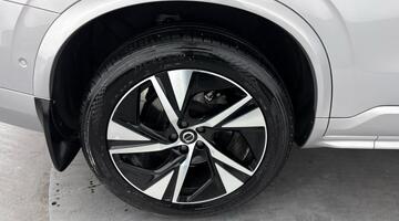 2023 Volvo 2.0 B5 MHEV Plus Auto 4WD Euro 6 5-door (Silver) - Image: 25