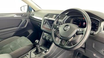 2018 Volkswagen 2.0 TDI SEL 4Motion Euro 6 5-door (Blue) - Image: 6