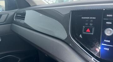 2024 Volkswagen 1.0 TSI Life DSG Euro 6 5-door (Black) - Image: 31