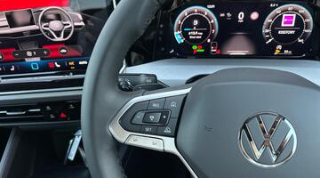 2025 Volkswagen ETSI MHEV Match DSG Euro 6 5-door (Grey) - Image: 28