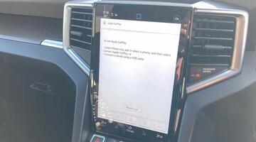 2025 Volkswagen 2.0 TDI Style Auto 4Motion Euro 6 4-door (Red) - Image: 32